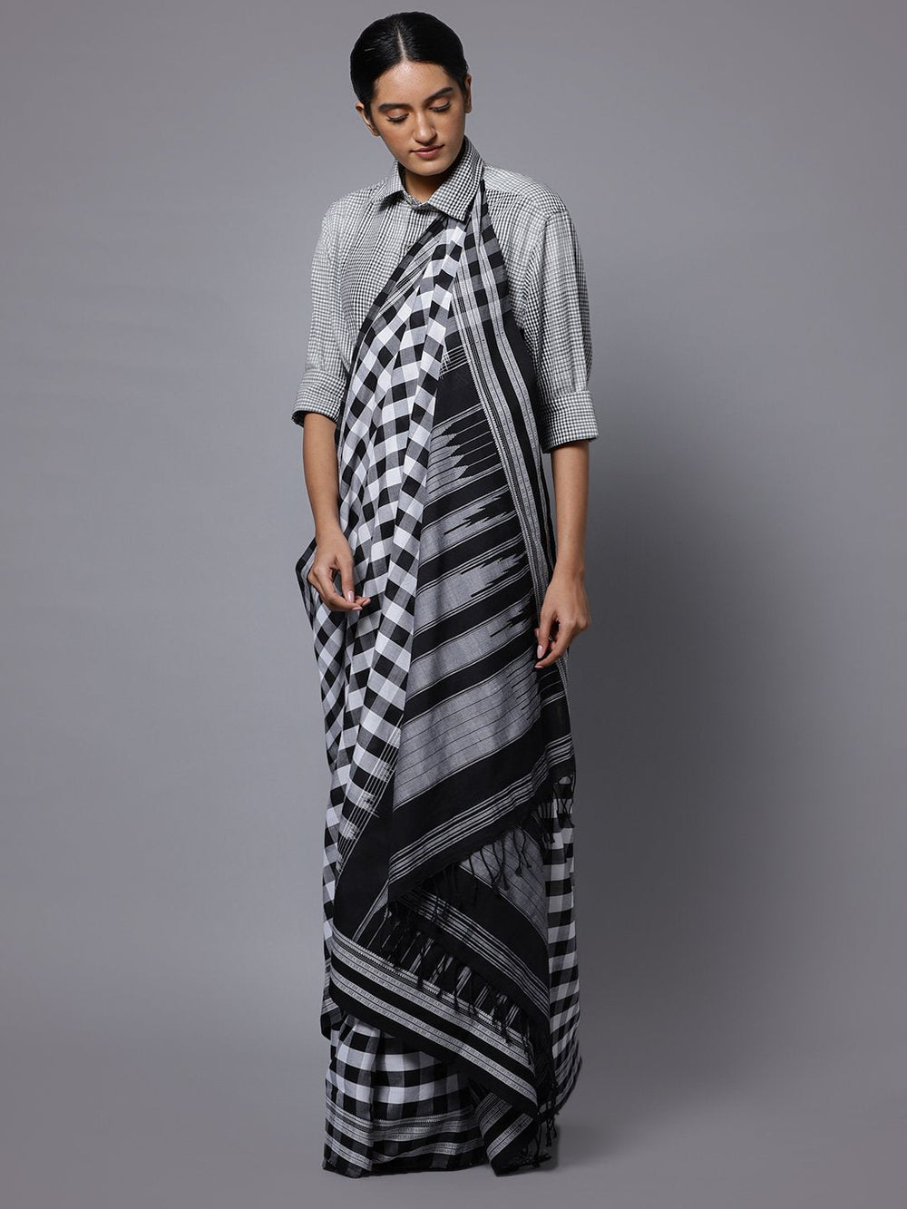 Black white checks ilkal handloom saree