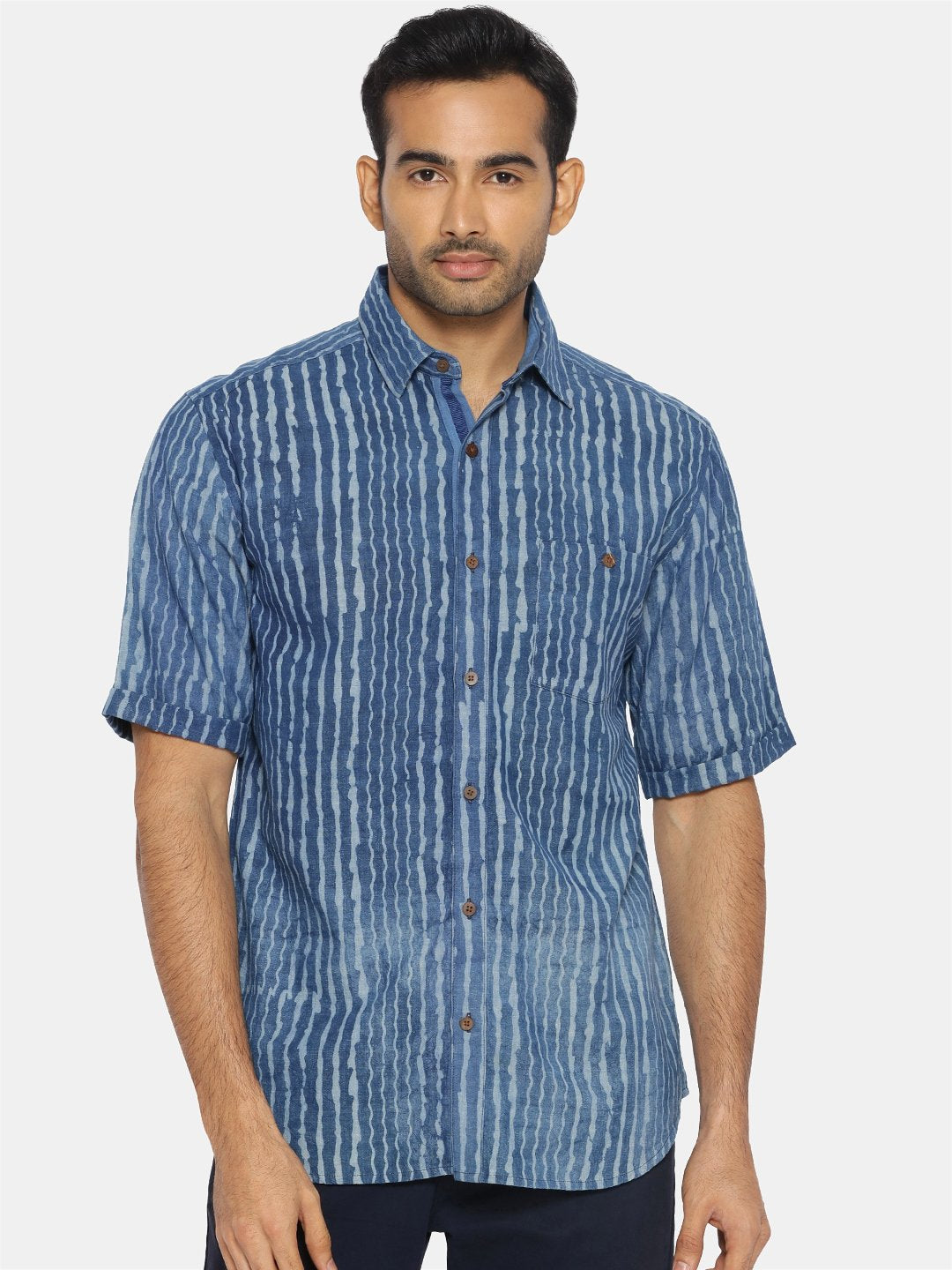 Handblock indigo short sleeve shirt
