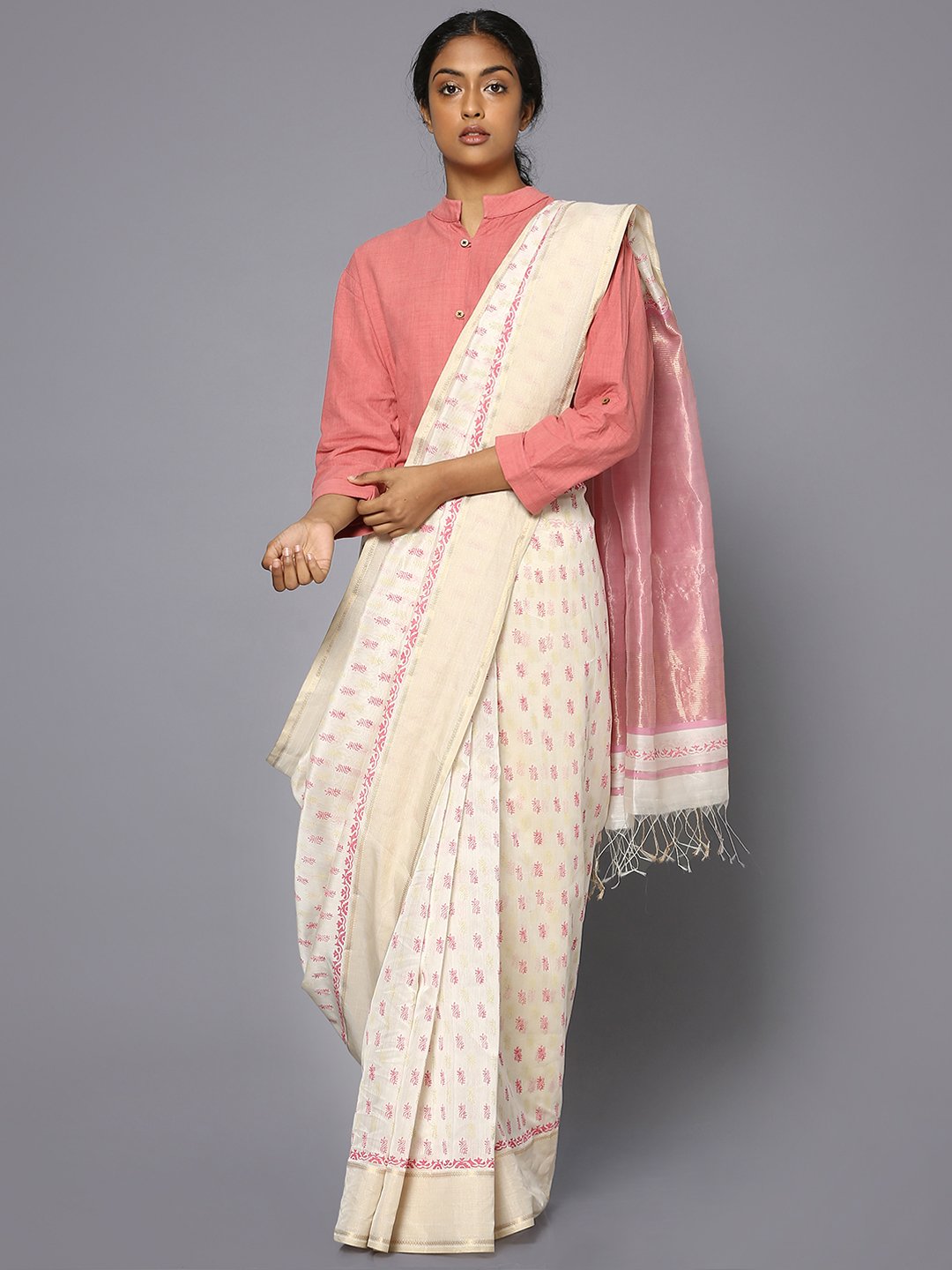 White & pink silk cotton printed maheswari saree