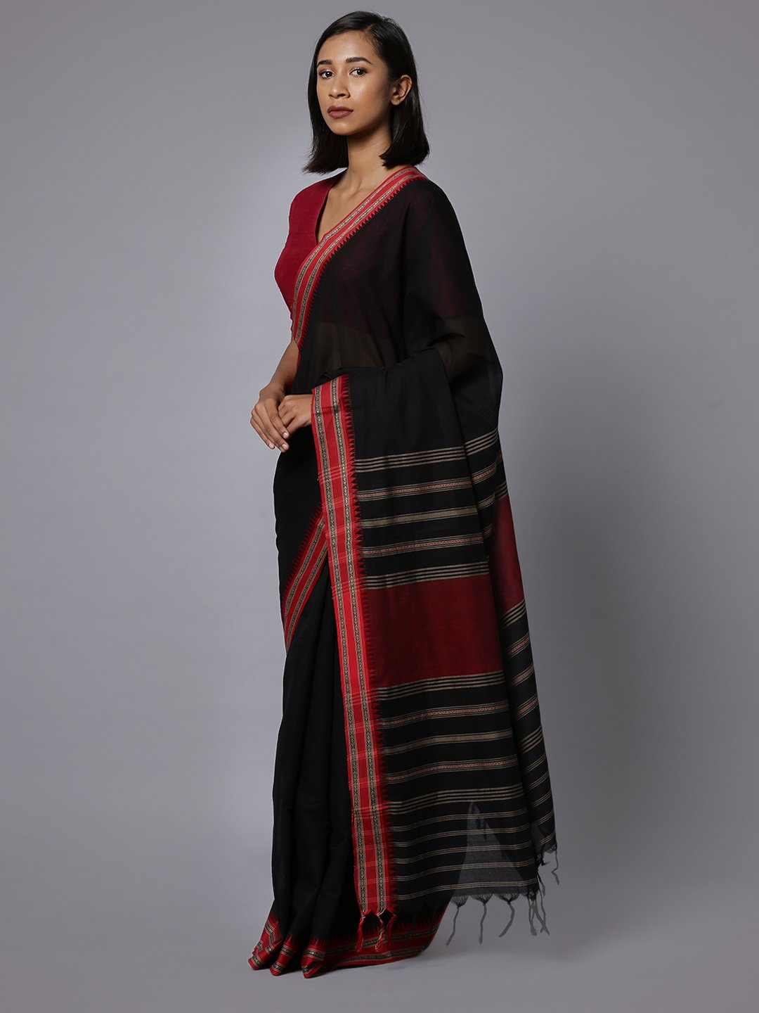 Black handloom phulia cotton saree