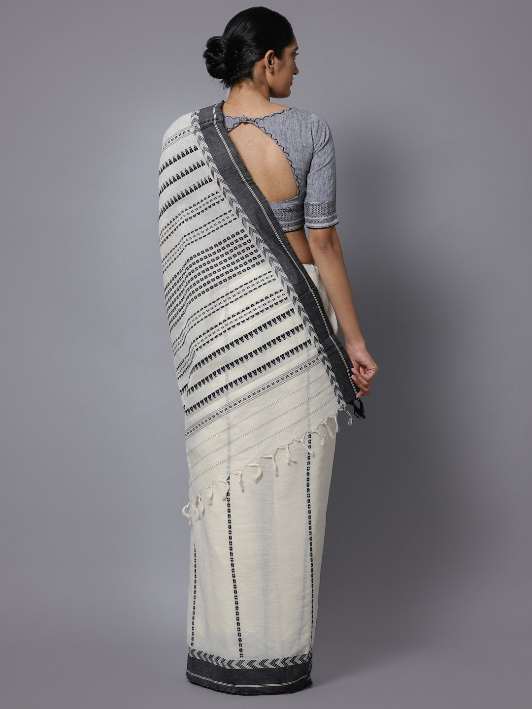 Off white cotton handloom saree