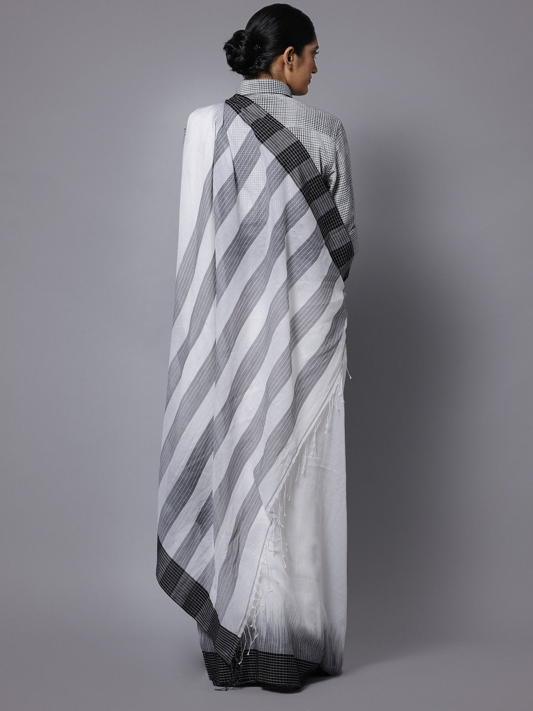 White handloom bengal soft cotton saree