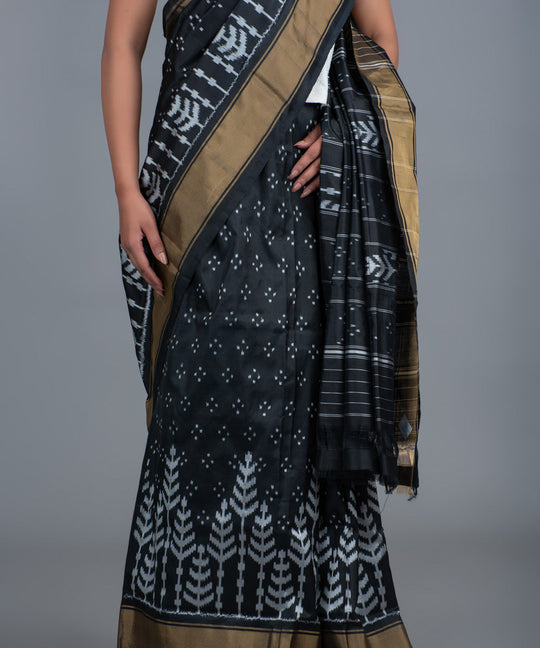 Black white handwoven pochampally ikat saree