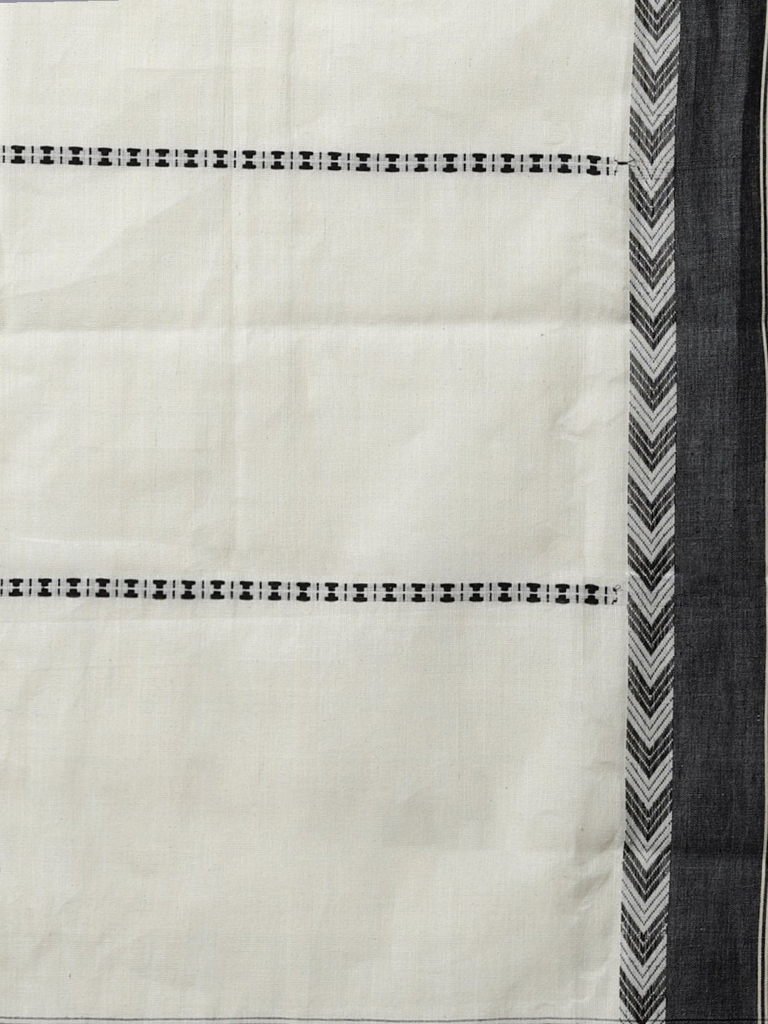 Off white cotton handloom saree