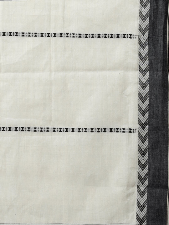Off white cotton handloom saree