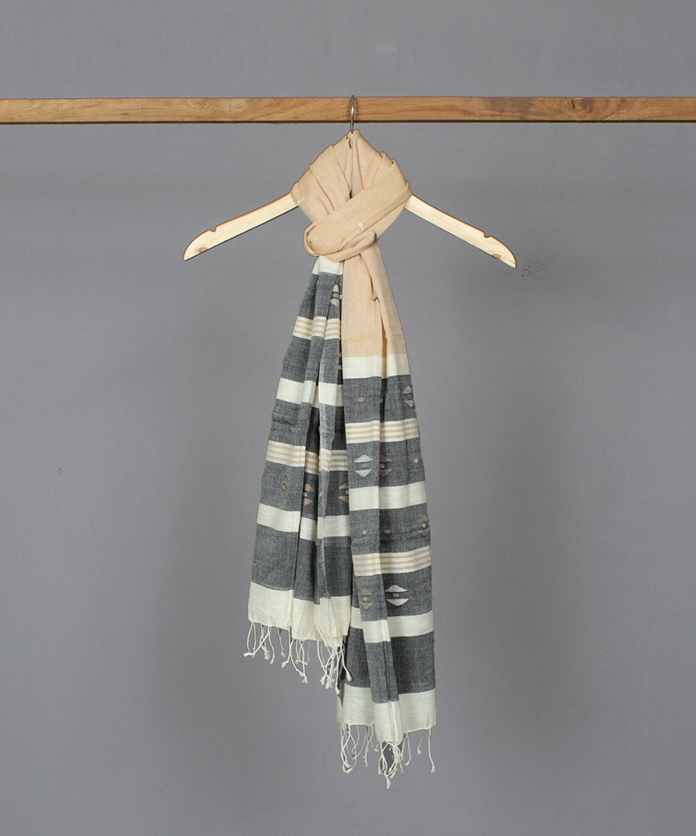 Beige muslin stole in traditional jamdani motif