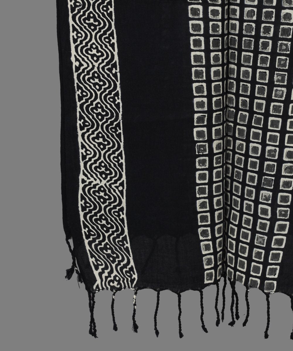 Handblock Printed Black Chuna Patri Stole