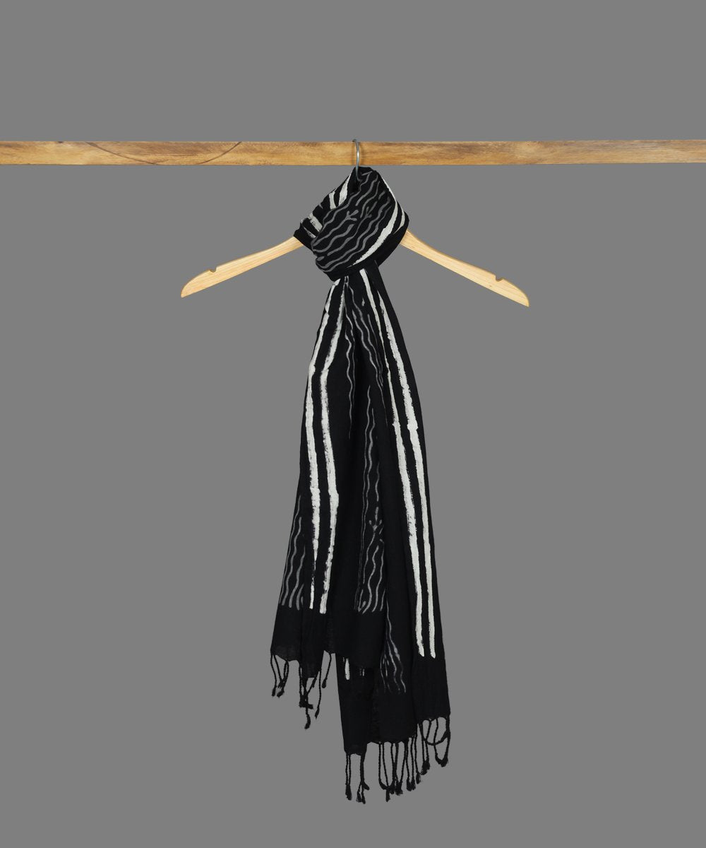 Chuna Patri Block Printed Black Cotton Stole