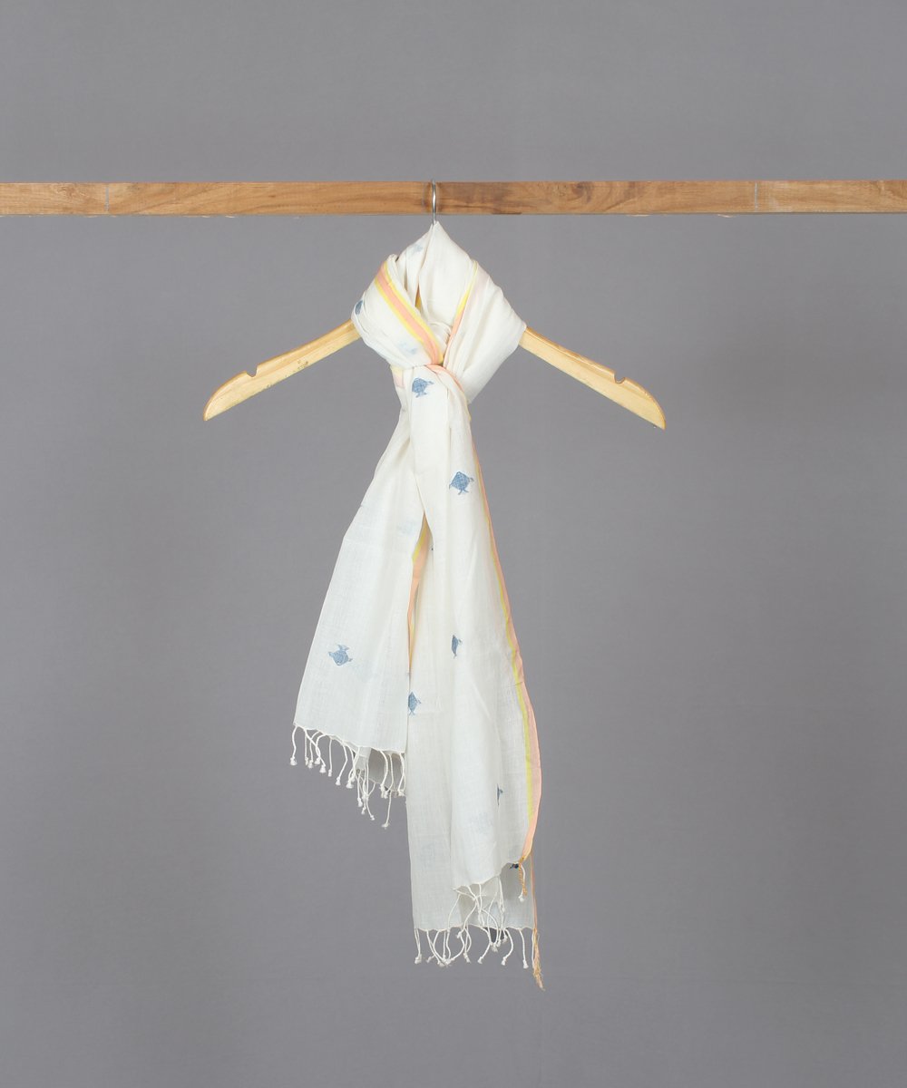 Blue fish motif in white jamdani stole