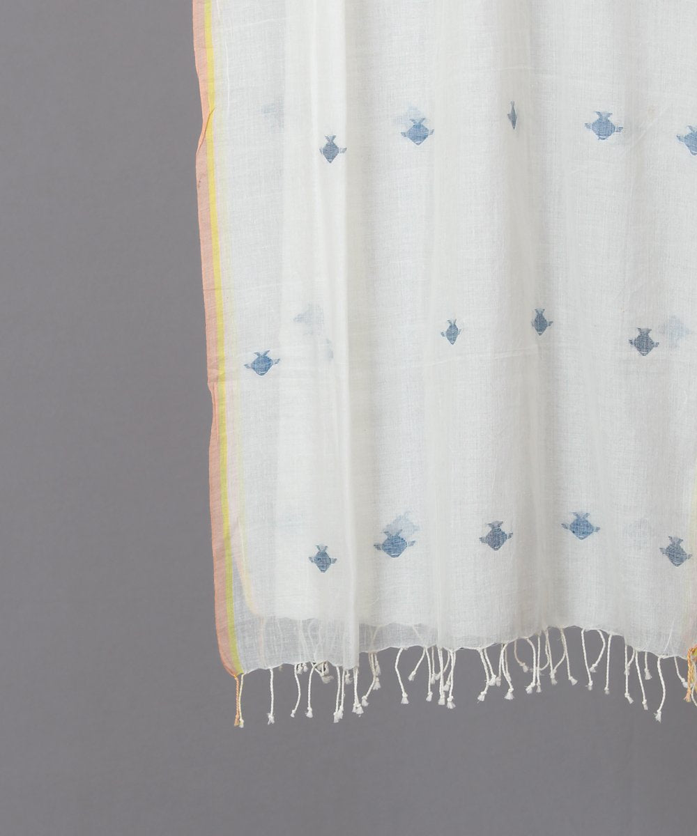 Blue fish motif in white jamdani stole