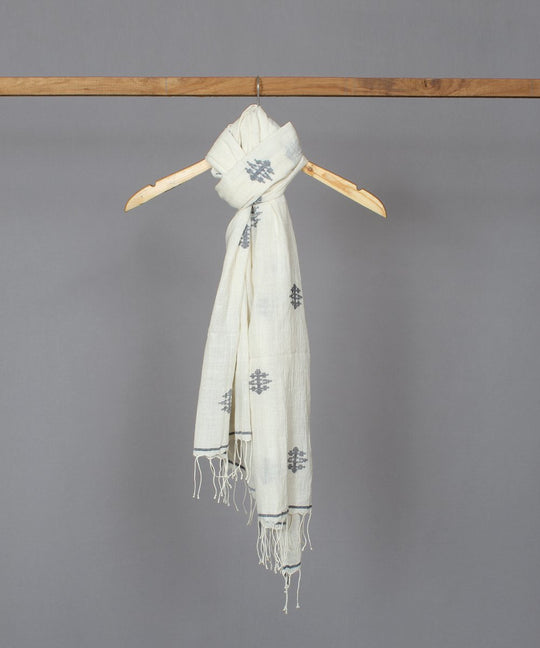 Natural white jamdani stole in black floral motif