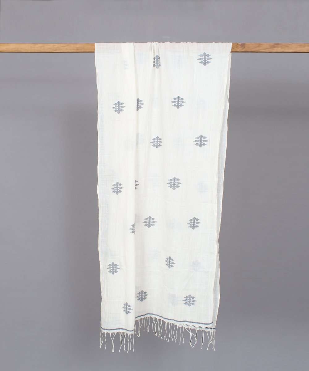 Natural white jamdani stole in black floral motif