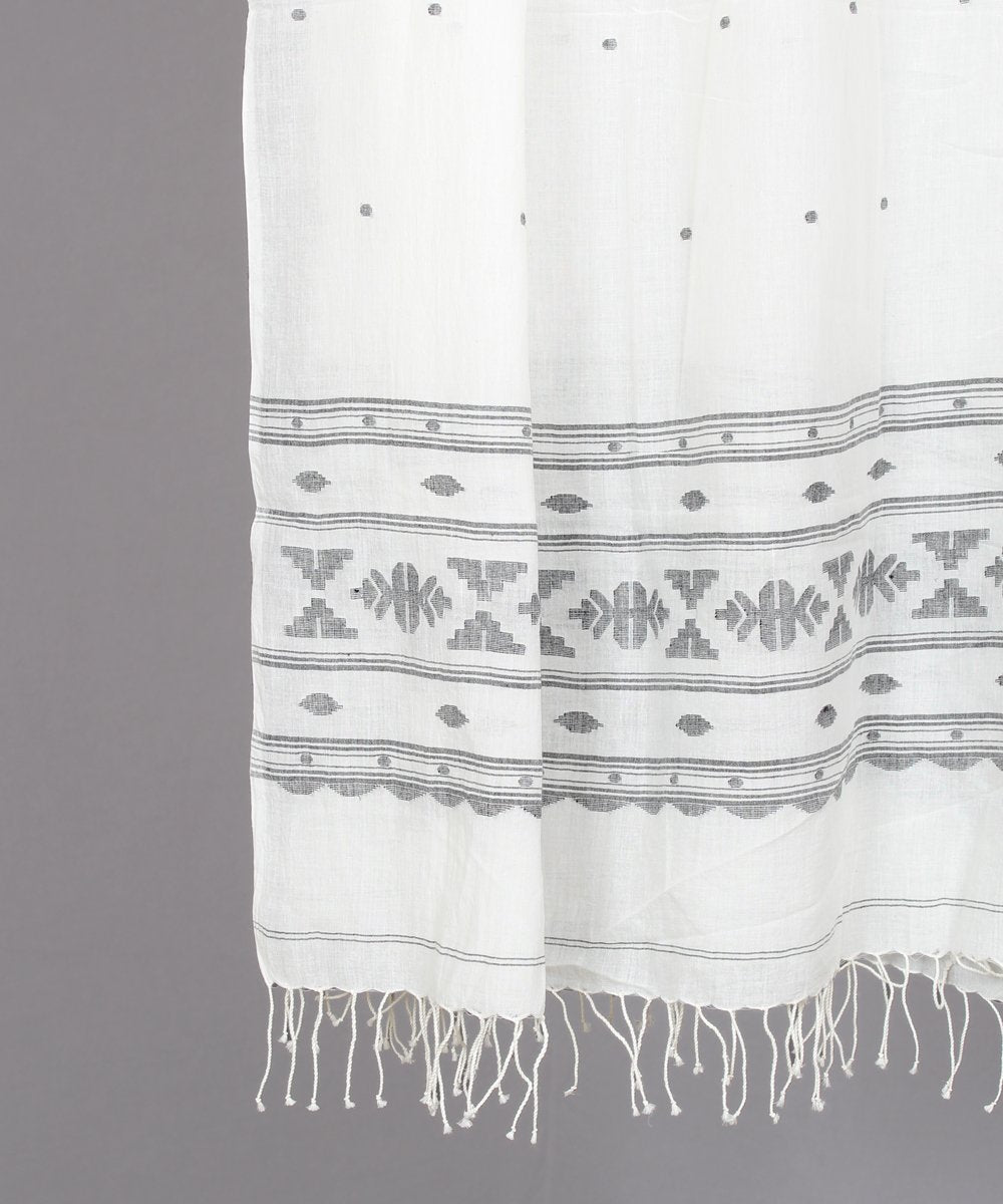 Natural white muslin stole in jamdani black motif