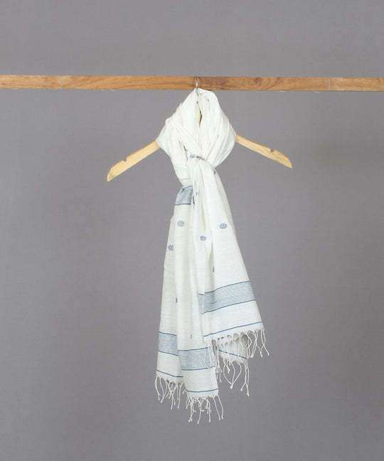 Blue floral motif in white jamdani stole