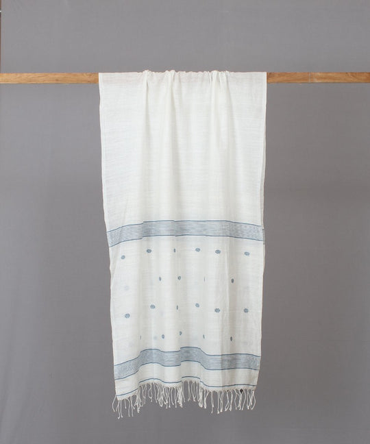 Blue floral motif in white jamdani stole