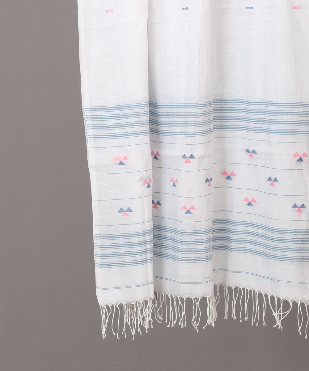 Blue abstract motif in white jamdani stole