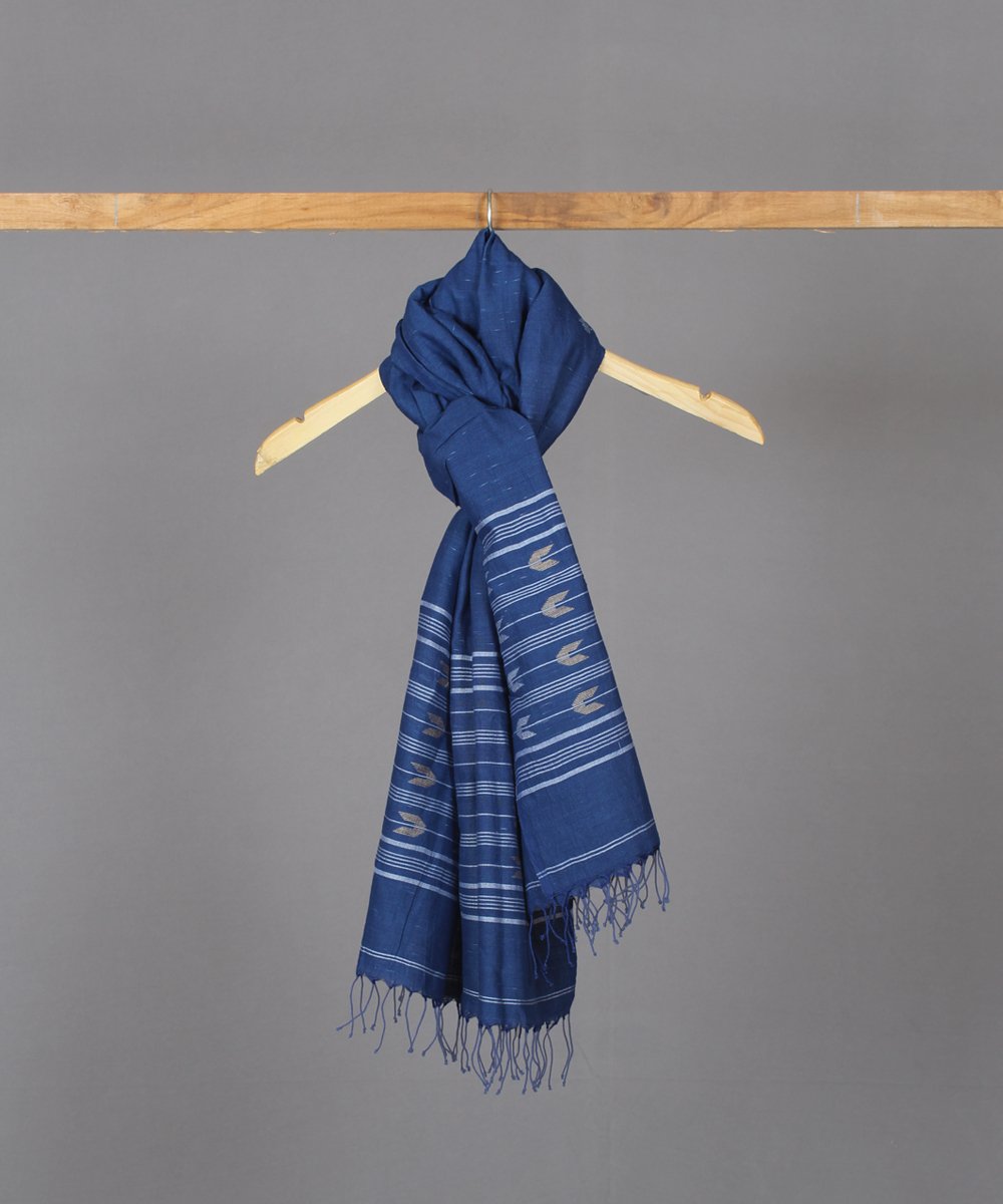 Indigo jamdani stole with beige white motif