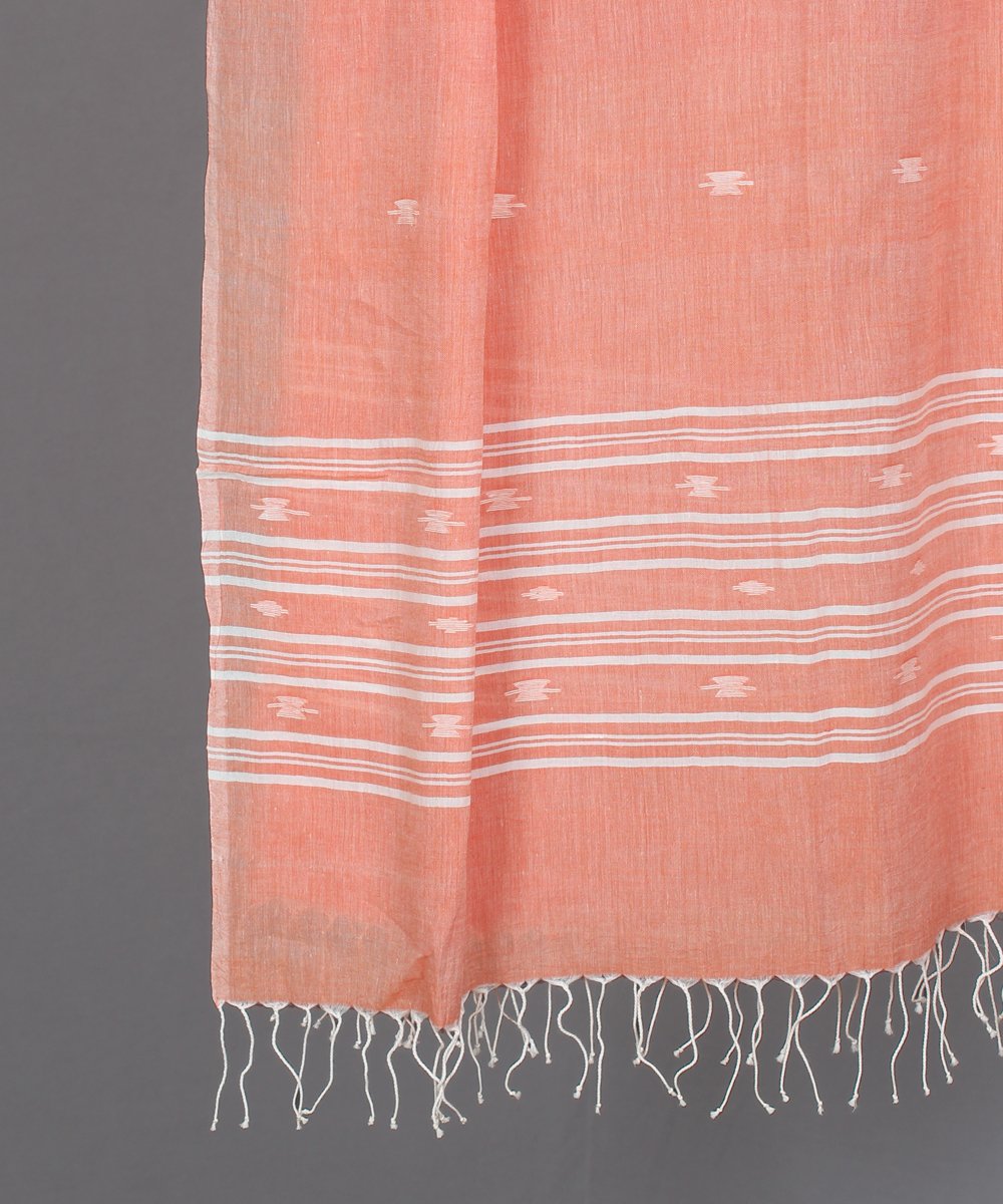 Peach muslin stole in white jamdani motif