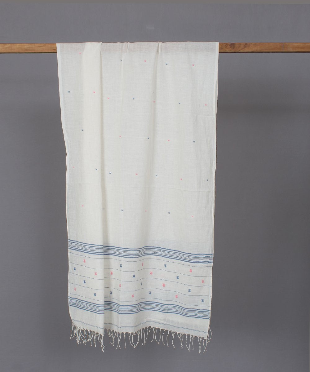 Natural white muslin stole in jamdani motif