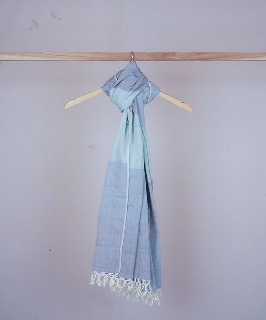 Shades of blue handwoven cotton stole